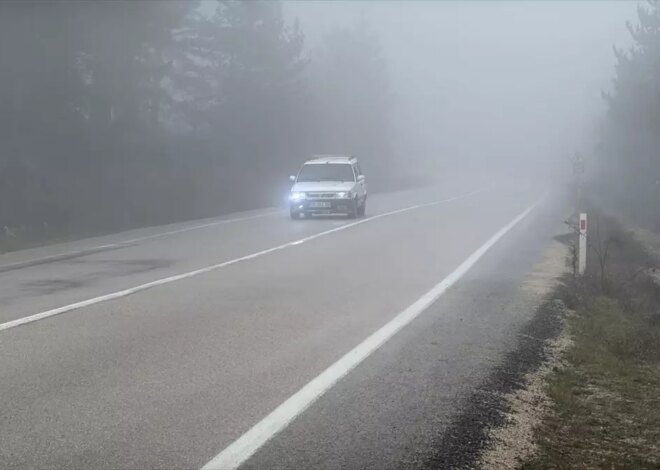 Karabük’te Sis Ulaşımı Zorlaştırıyor